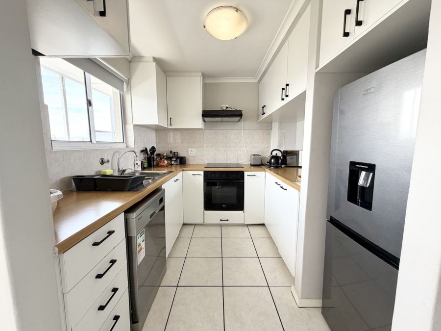 2 Bedroom Property for Sale in Beachfront Western Cape